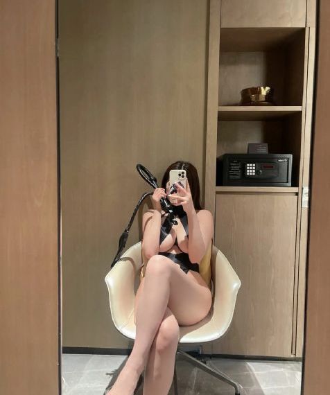 1V7卷边视频在线观看_青苹果乐园免费高清观看